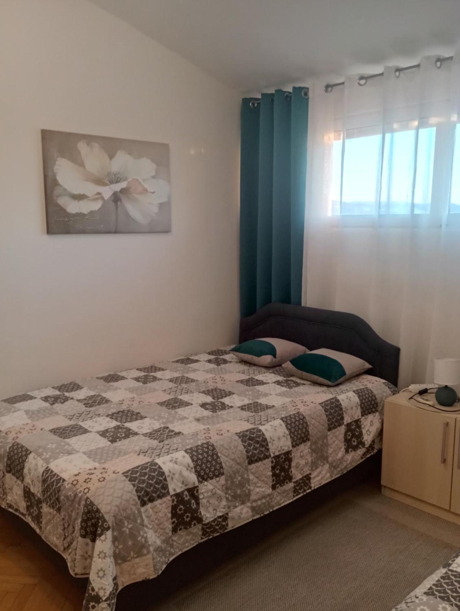 Apartments In Bar City Center Bagian luar foto